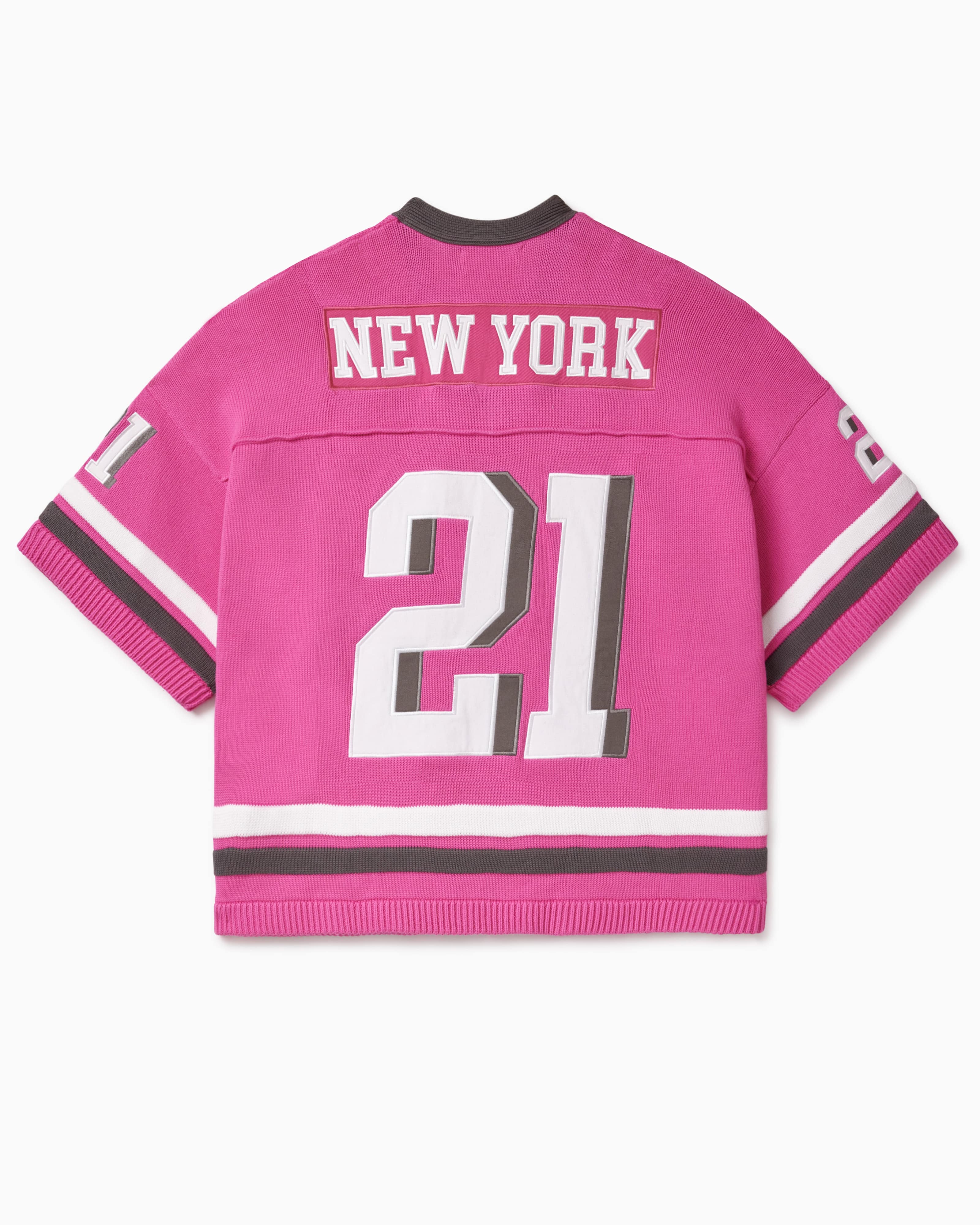 Pink knitted football jersey with 'New York' and number '21' on a white background