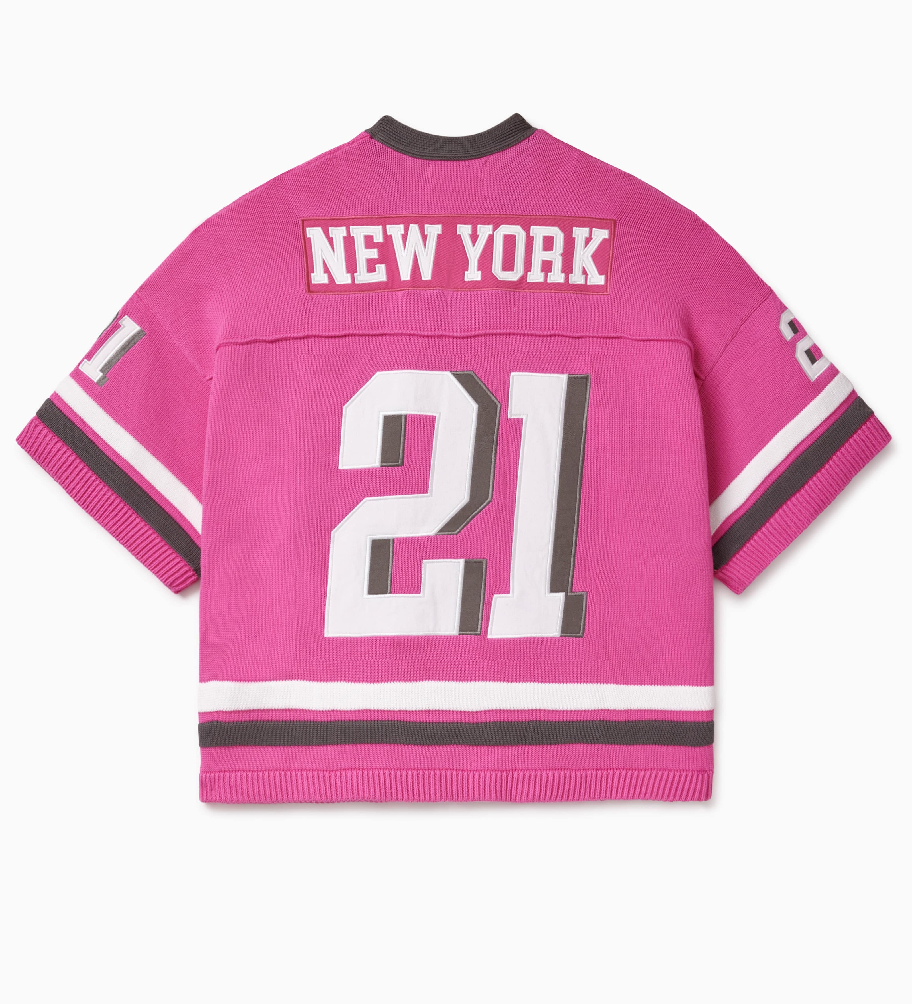 Pink knitted football jersey with 'New York' and number '21' on a white background